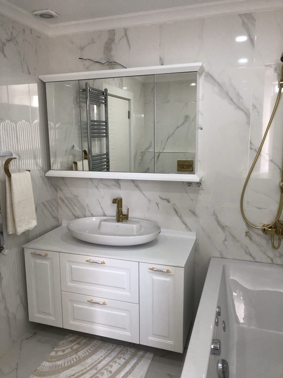 DESSONI BANYO DOLABI 002